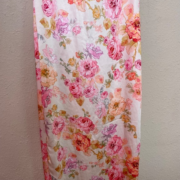 HOUSE OF CB 'Josefina' Ivory‎ Floral Maxi Dress NWOT size M - Picture 10 of 17